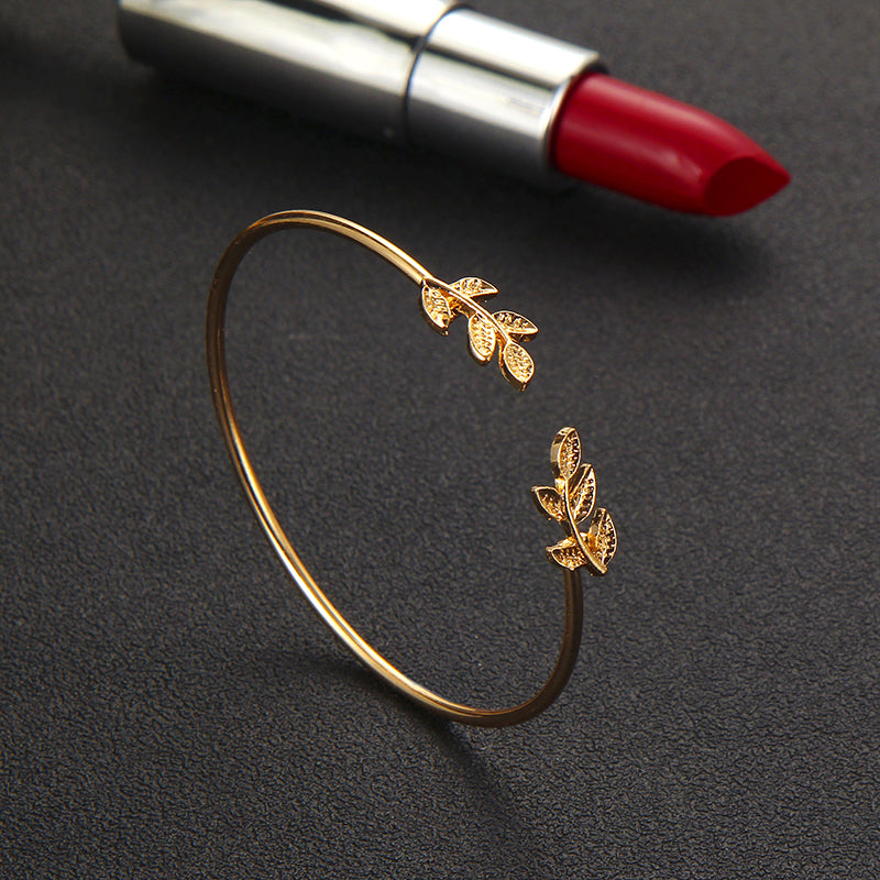 Bracelet jonc à breloques Tocona