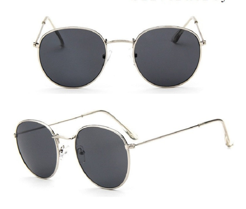 Lunettes de soleil rétro femme