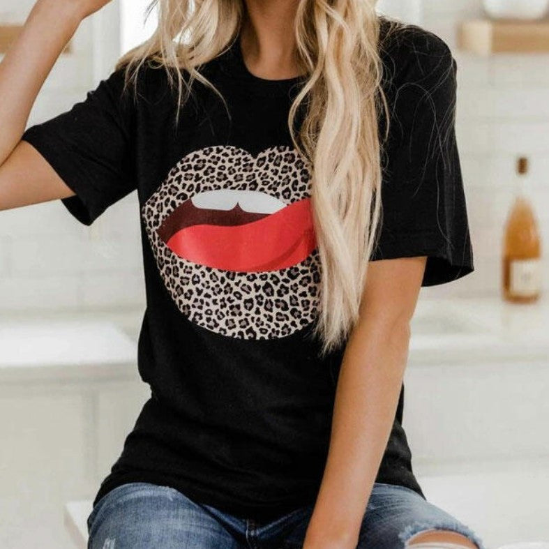 T-shirt femme imprimé lèvres léopard col rond