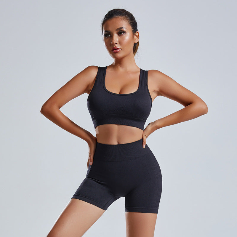 Ensemble yoga 2 pièces débardeur et short sans couture