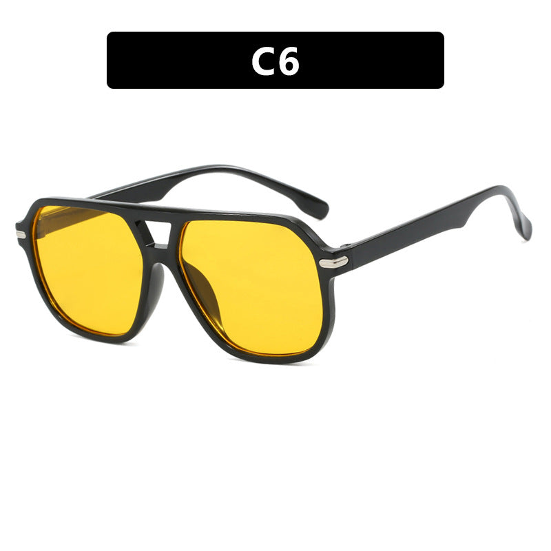 Lunettes de soleil simples et élégantes femme